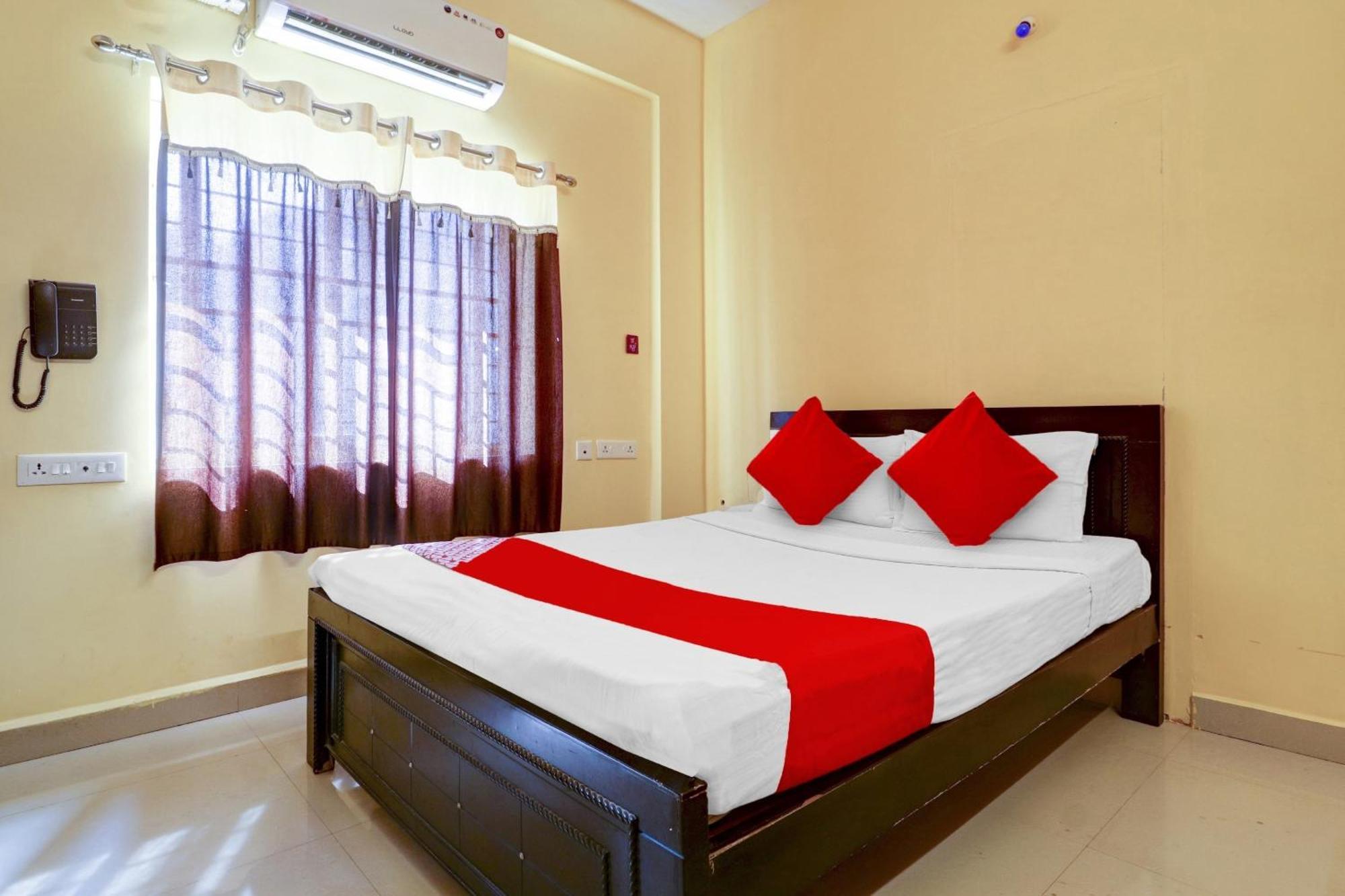 Super Oyo O Vsm Grand Hyderabad
